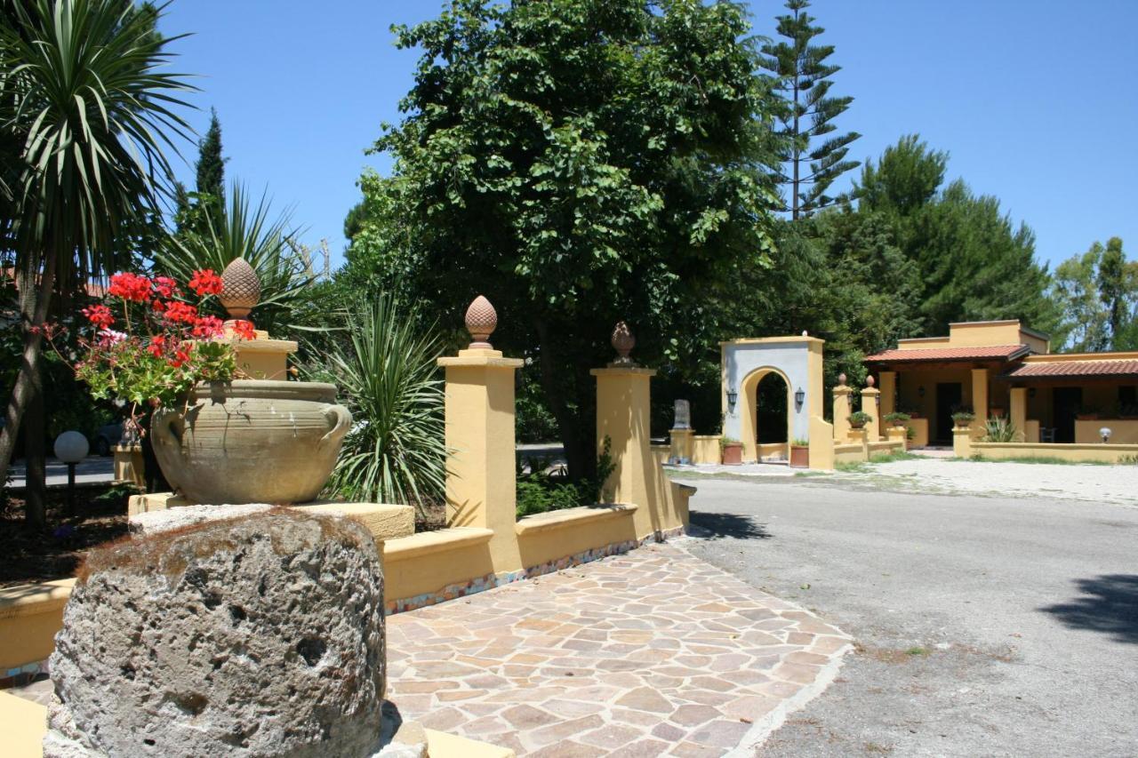 Hotel Villa Rita Paestum Eksteriør bilde